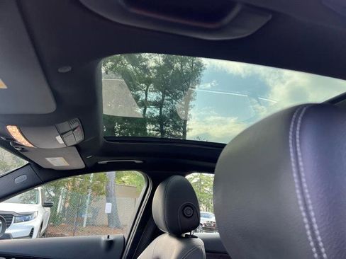 Used 2019 Mercedes-Benz C 300 4MATIC Sedan image 9