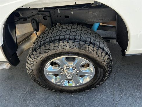 Used 2024 RAM 2500 Big Horn w/ Off Road Package AWD/4WD image 16