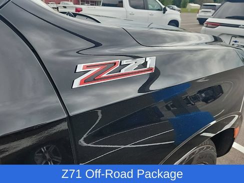 Used 2021 Chevrolet Tahoe Z71 w/ Z71 Off-Road Package AWD/4WD image 19