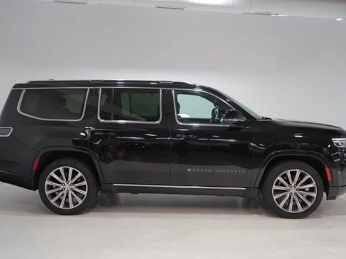 Used 2023 Jeep Grand Wagoneer Series II image 9