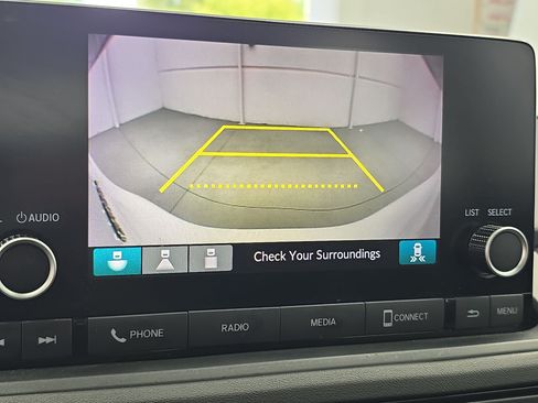 Used 2024 Honda Accord EX image 22