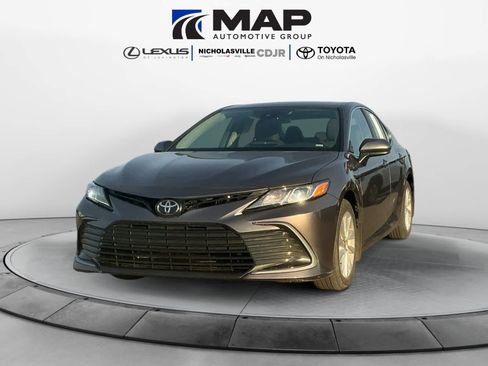 Used 2024 Toyota Camry LE image 1