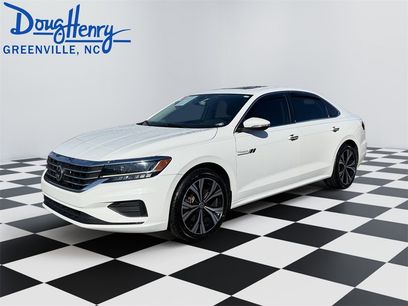 Used 2022 Volkswagen Passat 2.0T SE
