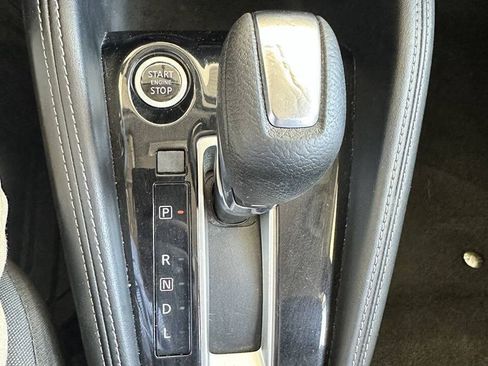 Used 2019 Nissan Kicks S FWD image 13