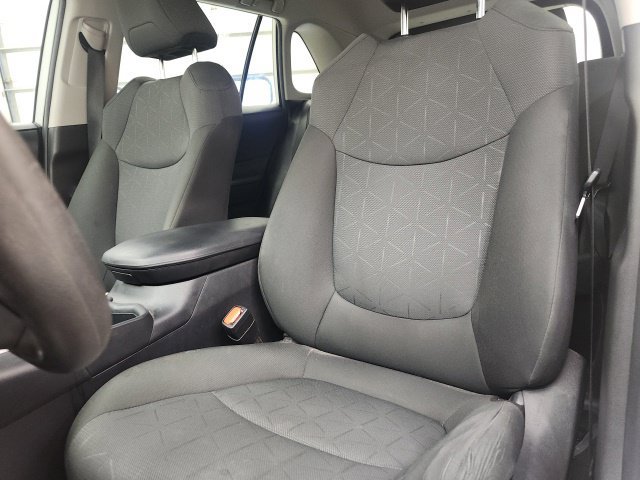 Used 2024 Toyota RAV4 XLE AWD/4WD image 14