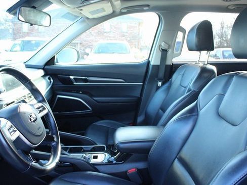Used 2020 Kia Telluride S image 12