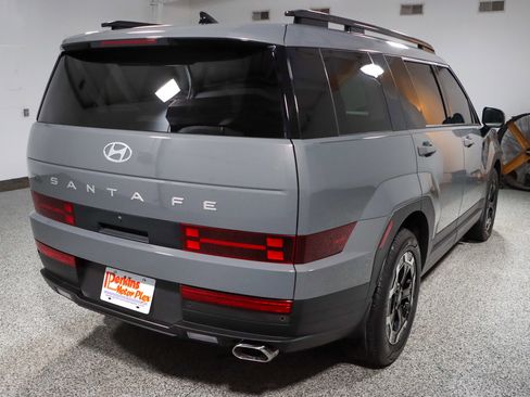 Used 2025 Hyundai Santa Fe SEL FWD image 7