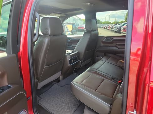 Used 2024 GMC Sierra 1500 Denali w/ Denali Reserve Package AWD/4WD image 12