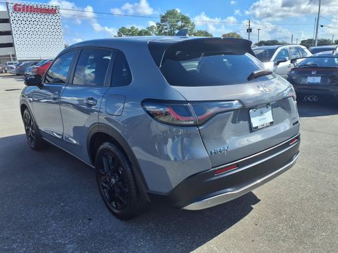 Certified 2023 Honda HR-V Sport image 3