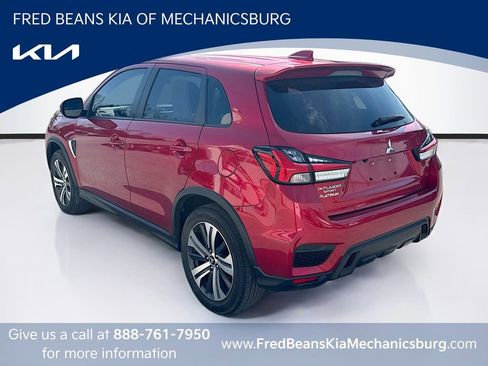 Used 2022 Mitsubishi Outlander Sport SE image 3
