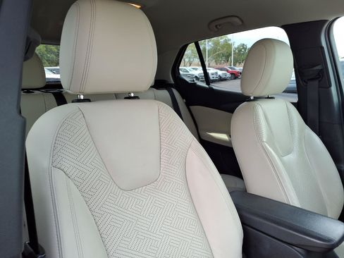 Used 2020 Buick Encore GX Essence w/ Advanced Technology Package FWD image 12