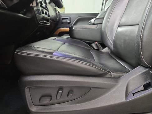 Certified 2018 Chevrolet Silverado 1500 LTZ image 29