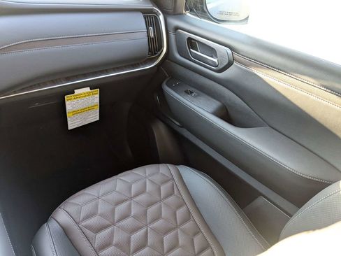 New 2026 Nissan Armada Platinum AWD/4WD image 18