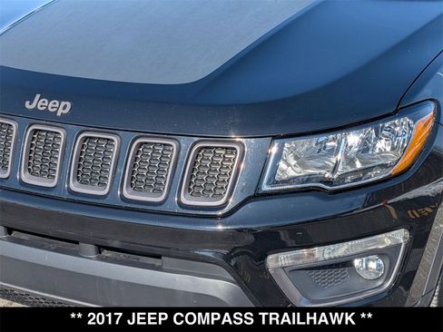 Used 2017 Jeep Compass Trailhawk w/ Navigation Group image 18