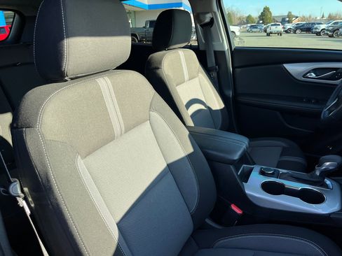 Used 2024 Chevrolet Blazer LT w/ Convenience Package image 32