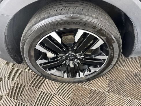 Certified 2024 Kia Telluride SX Prestige AWD/4WD image 30
