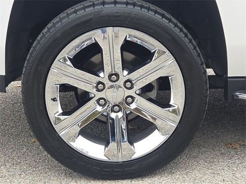 Used 2020 GMC Yukon Denali w/ Open Road Package image 9