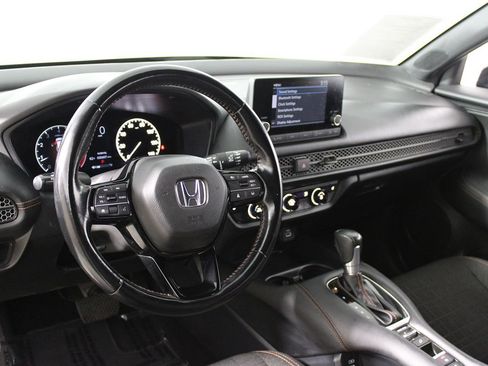 Used 2025 Honda HR-V Sport image 8