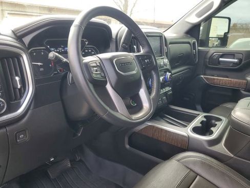 Used 2022 GMC Sierra 2500 Denali image 17