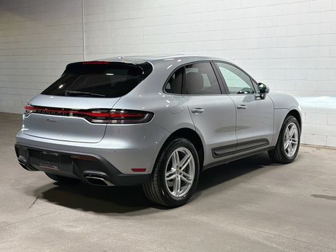 Used 2025 Porsche Macan image 7