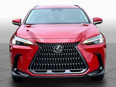Used 2024 Lexus NX 250 FWD w/ Towing Package (2000 Lbs) image 4