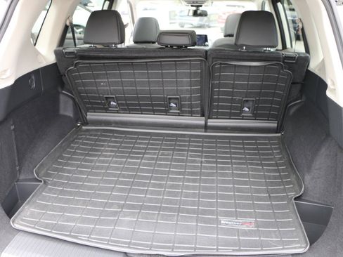 Used 2023 Nissan Rogue SL FWD image 32