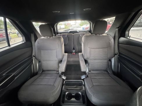 Used 2020 Ford Explorer XLT AWD/4WD image 16
