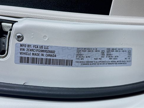 Used 2021 Chrysler Pacifica Touring image 31