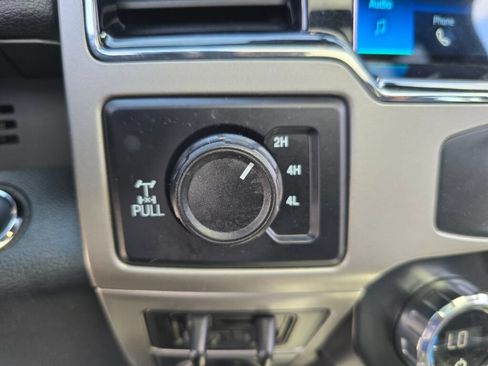 Certified 2022 Ford F350 Lariat w/ Lariat Ultimate Package AWD/4WD image 27