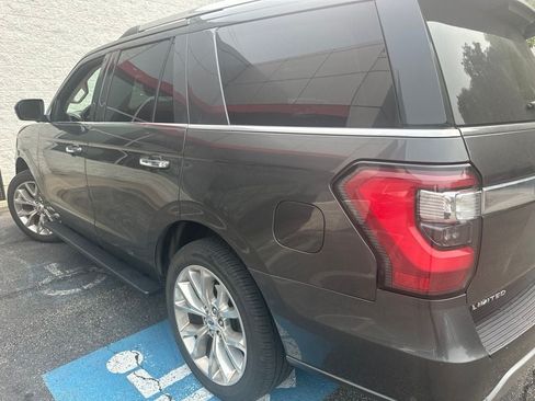 Used 2019 Ford Expedition Limited w/ Equipment Group 302A AWD/4WD image 6