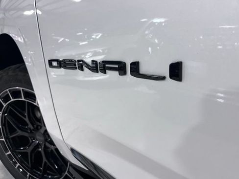 Used 2024 GMC Yukon Denali Ultimate AWD/4WD image 49