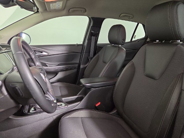 Used 2021 Buick Encore GX Select w/ Sport Touring Package FWD image 14