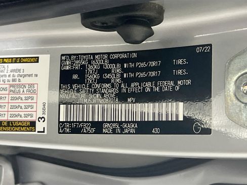 Used 2022 Toyota 4Runner SR5 image 29