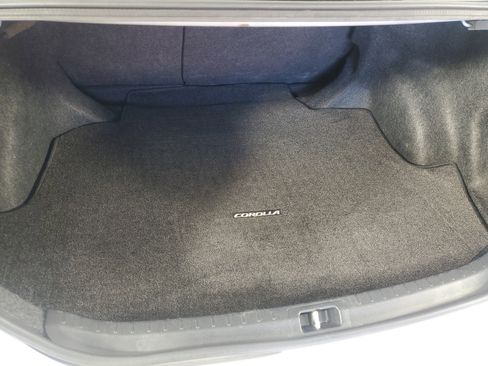 Used 2015 Toyota Corolla LE image 31