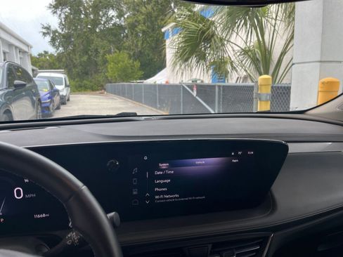 Used 2025 Buick Encore GX Preferred image 30