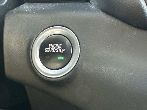 Certified 2023 GMC Terrain SLE w/ Driver Convenience Package image 26