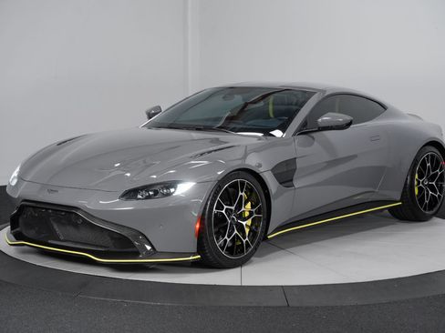 Used 2020 Aston Martin V8 Vantage AMR RWD image 6