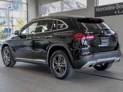 Certified 2025 Mercedes-Benz GLA 250 4MATIC image 13
