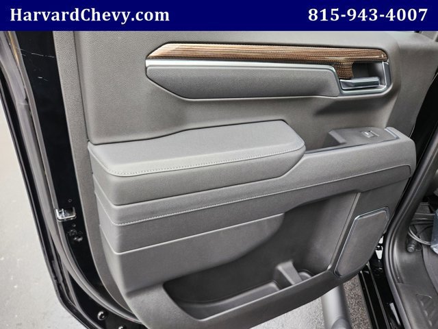 Used 2026 Chevrolet Silverado 1500 RST AWD/4WD image 33