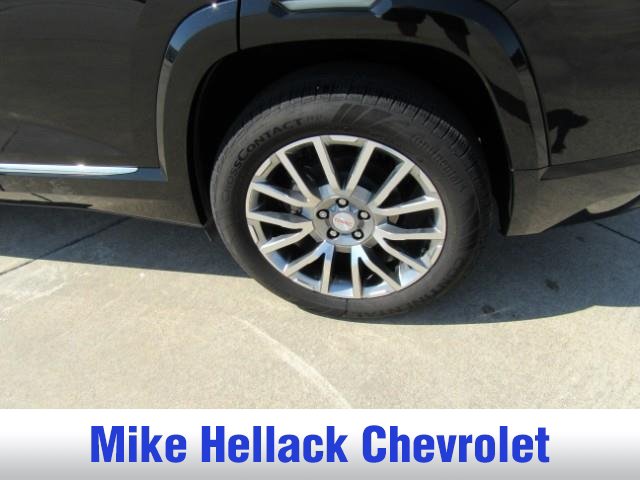 Used 2026 GMC Terrain Denali w/ LPO, Floor Liner Package AWD/4WD image 5