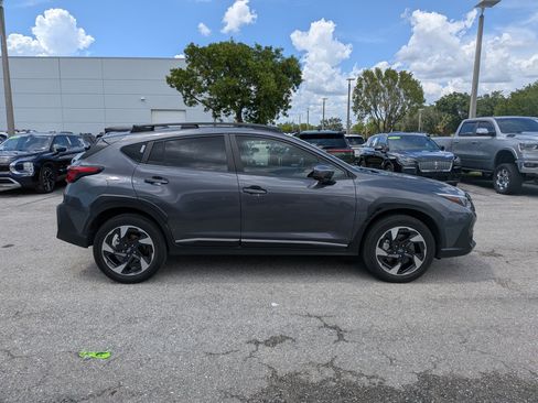 Used 2024 Subaru Crosstrek 2.5i Limited AWD/4WD image 3