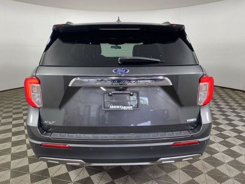 Used 2020 Ford Explorer XLT w/ Equipment Group 202A AWD/4WD image 5