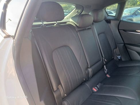 Used 2022 Maserati Levante GT image 16