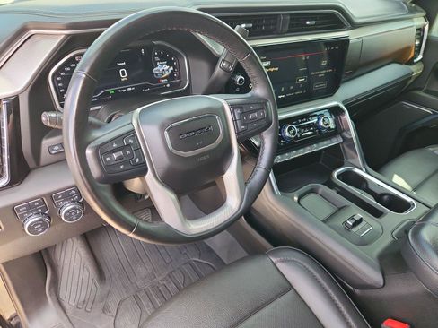 Used 2024 GMC Sierra 2500 Denali w/ Denali Reserve Package AWD/4WD image 10