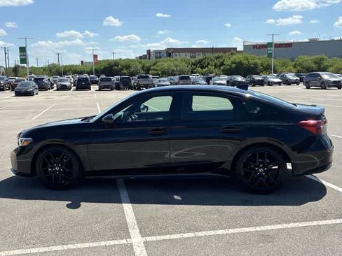 Used 2025 Honda Civic Sport image 3