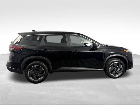 Used 2025 Nissan Rogue SV FWD image 5