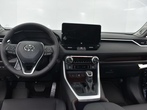 Used 2025 Toyota RAV4 Limited w/ Weather Package FWD image 15