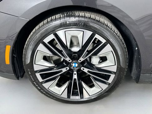 Used 2025 BMW 530i 530i w/ Premium Package image 32