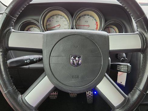 Used 2010 Dodge Challenger R/T RWD image 19