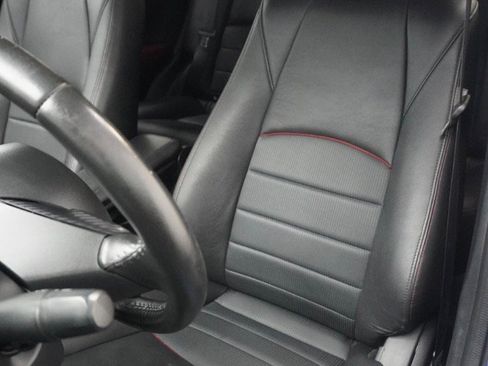 Used 2017 MAZDA CX-3 Touring FWD image 4